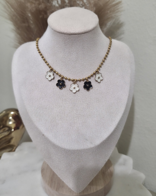 Collar Reina