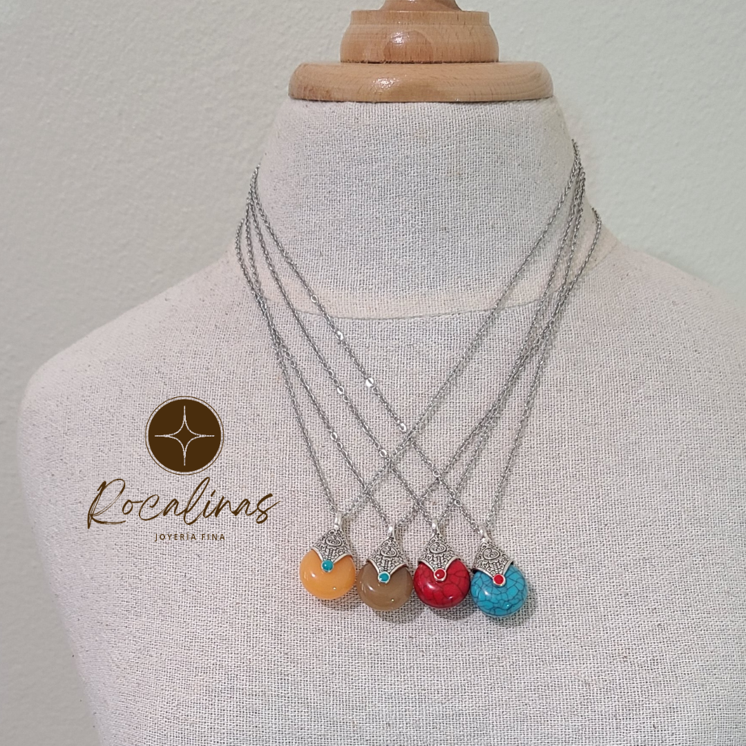 Collar Antik